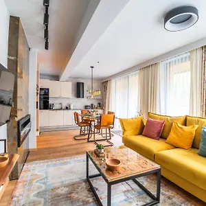 https://apartament-stryska-21a.zakopanehotels.org